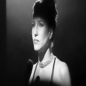 Mila Robert - Замълчи, замълчи (Мими Николова