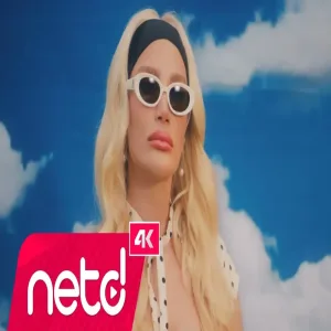 İrem Derici - Durum Çok Acil