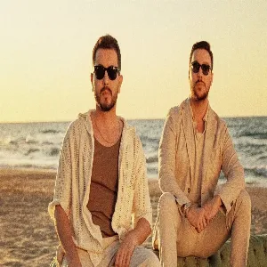 Mustafa Erol ft Sinan Akçıl - Esme