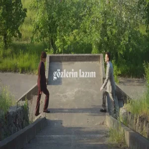 Çodur ft. Mavi Gri - Gözlerin Lazım