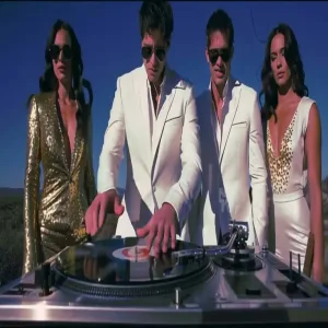 JJ06 - Be Happy & Get Off (Mashup)